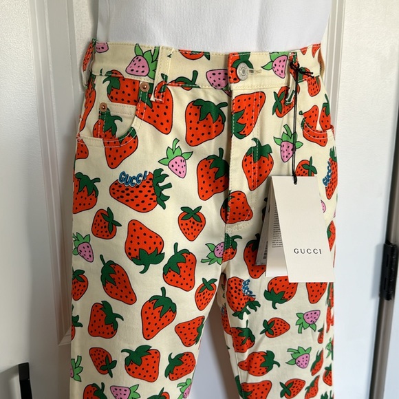 NWT Gucci Strawberry Print Skinny Leg Jeans - Picture 11 of 15